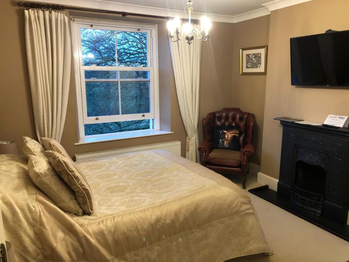 アベリストウィス Llangwyryfon Country Breaks Bed & Breakfast エクステリア 写真