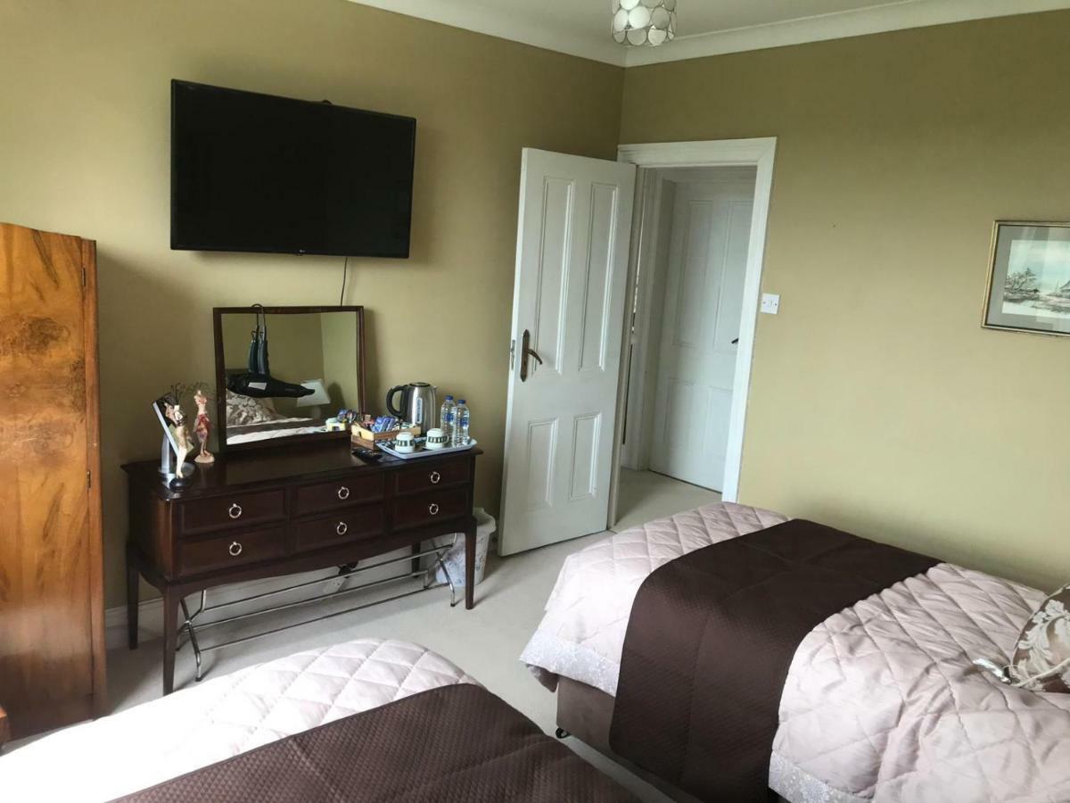 アベリストウィス Llangwyryfon Country Breaks Bed & Breakfast エクステリア 写真