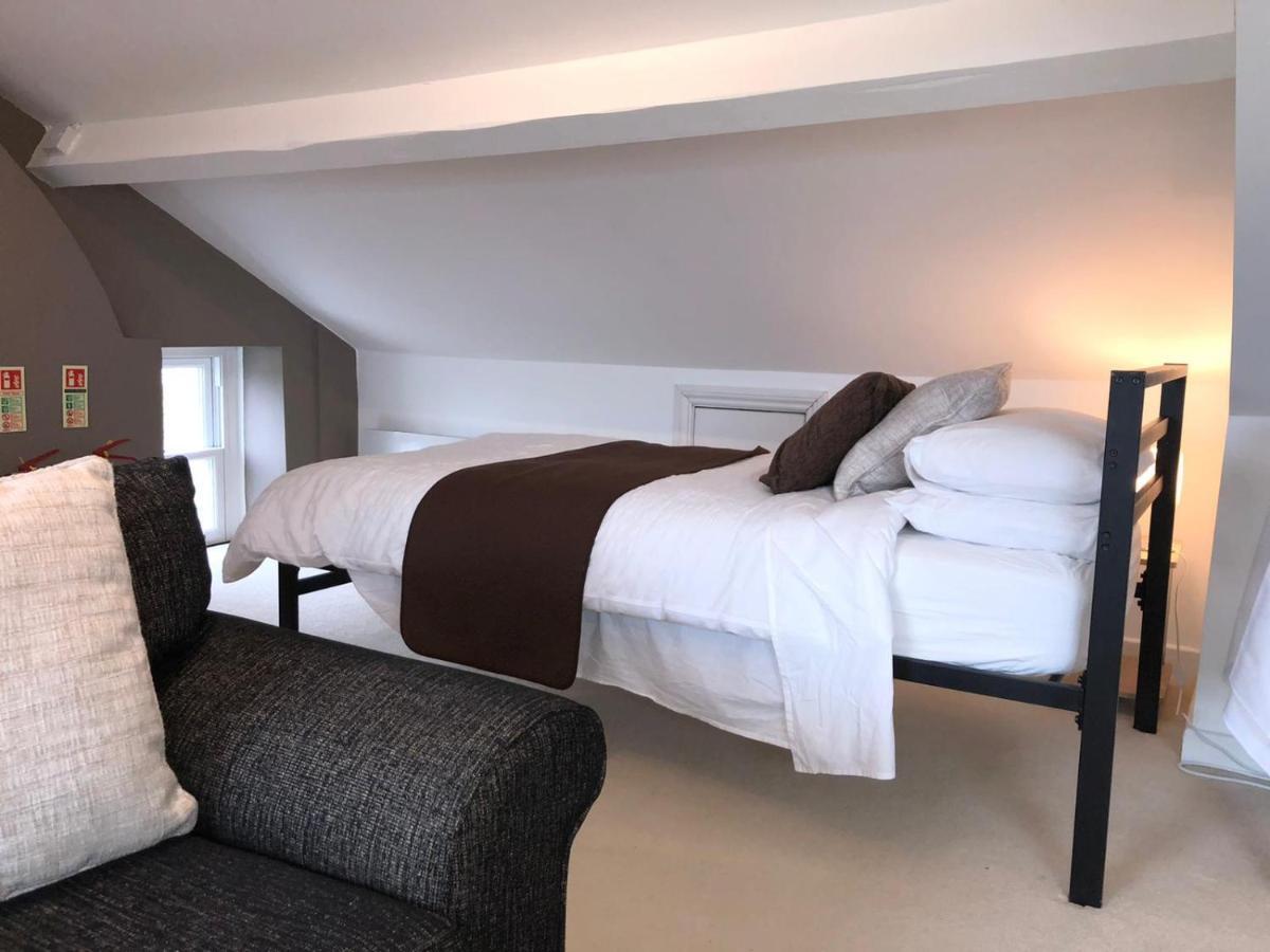 アベリストウィス Llangwyryfon Country Breaks Bed & Breakfast エクステリア 写真