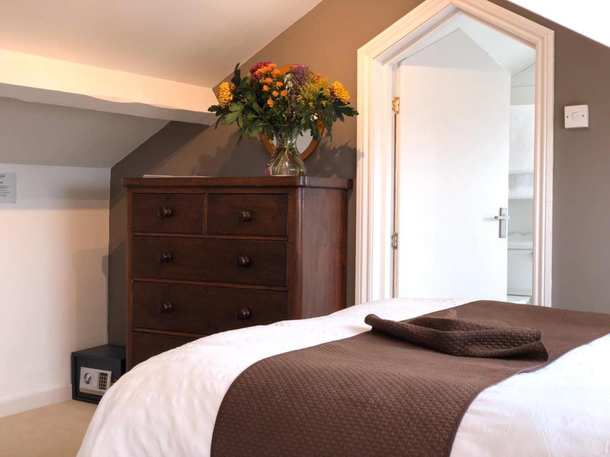 アベリストウィス Llangwyryfon Country Breaks Bed & Breakfast エクステリア 写真